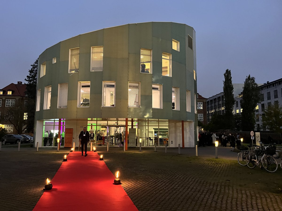 Henrik C. Wegener tweet media