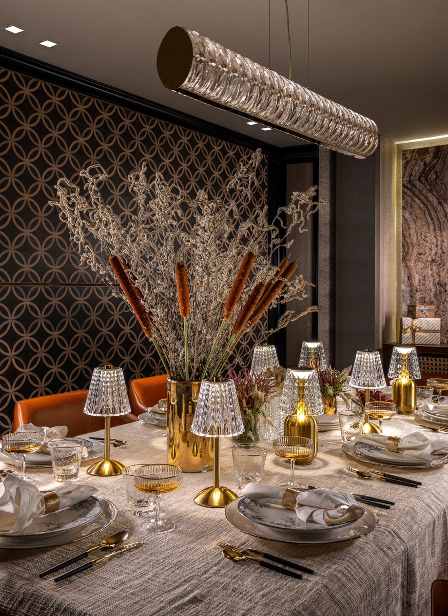 The first thing that will impress ur guests before the food arrives on their plates is the size & style of ur table but before u splurge on a set, read this piece curated by design experts to know the tips and tricks of choosing a perfect dining furniture bit.ly/3NEdjDz