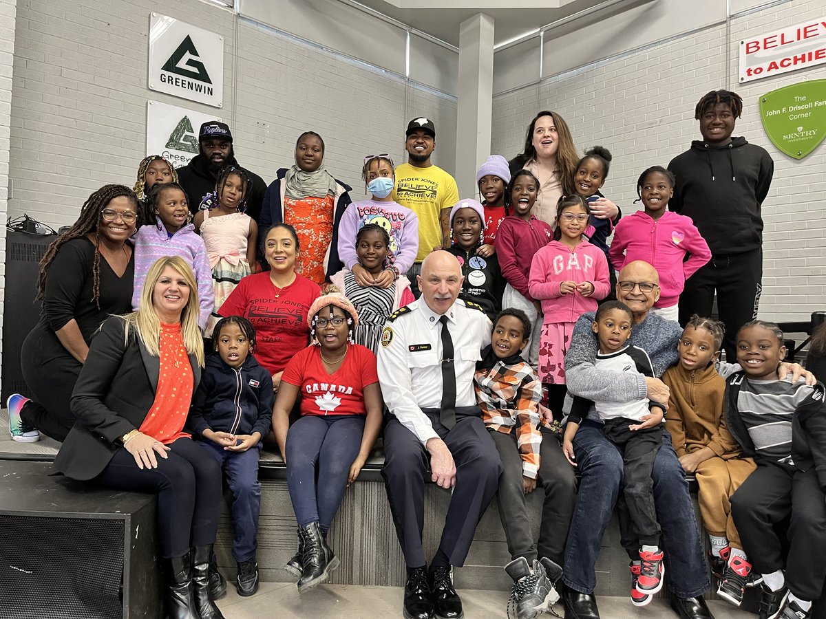 Thanks to Spider Jones for inviting me to visit yesterday. The “Believe to Achieve” program helps kids ages 8 - 16 years old by offering personal support, mentoring, care and resources. Learn more about it here: believetoachieve.ca