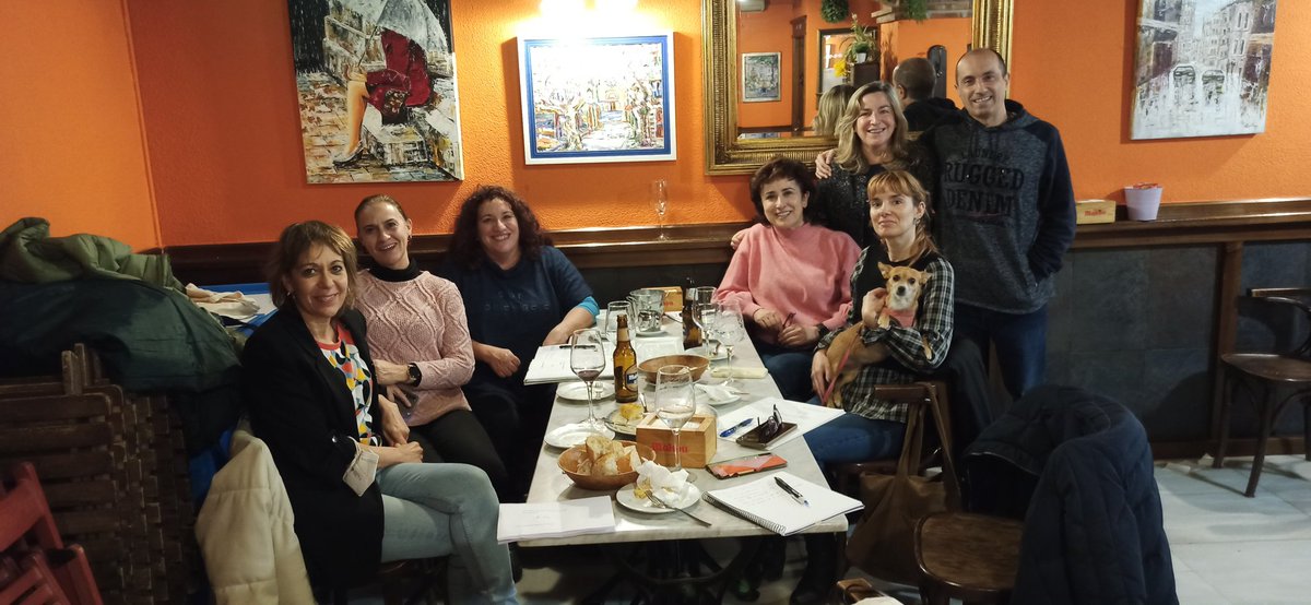 APBiblioBurgos's tweet photo. Última reunión de la Junta Directiva en este año 2022, que nos ha permitido consolidar esta pequeña pero comprometida y fuerte #APBB 🙂
Muchas gracias a @lolaicv @maitegosa @angelicalafizq @CARMECARRANZA y al resto de soci@s que tanto aportan👏
Esperamos vuestro apoyo en 2023. https://t.co/uGKGHsCsl6