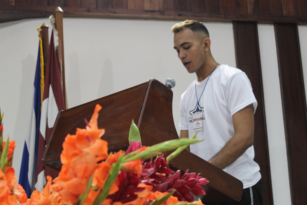 feu_orientec's tweet photo. #Ahora desde el Salón de los Vitrales de la Plaza de la Revolución Mayor General Antonio Maceo Grajales, de #SantiagodeCuba se inaugura el #XIIIFNH que organiza la @FeuCuba y acoge nuestra @UOCuba. Bienvenidos y éxitos. @FeuorienteC los abraza🤗 en estos emocionantes días. https://t.co/5lZsZuScOw