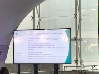 ecoacsa's tweet photo. Como introducción, @David_s_Alvarez explica el trabajo que está desarrollando el proyecto #AlignforNature de la 🇪🇺, sus objetivos y las recomendaciones elaboradas, q incorporan criterios técnicos q establecen «qué» elementos de #biodiversidad deben medirse y valorarse y «cómo»📊 https://t.co/kTbyOUQPnl