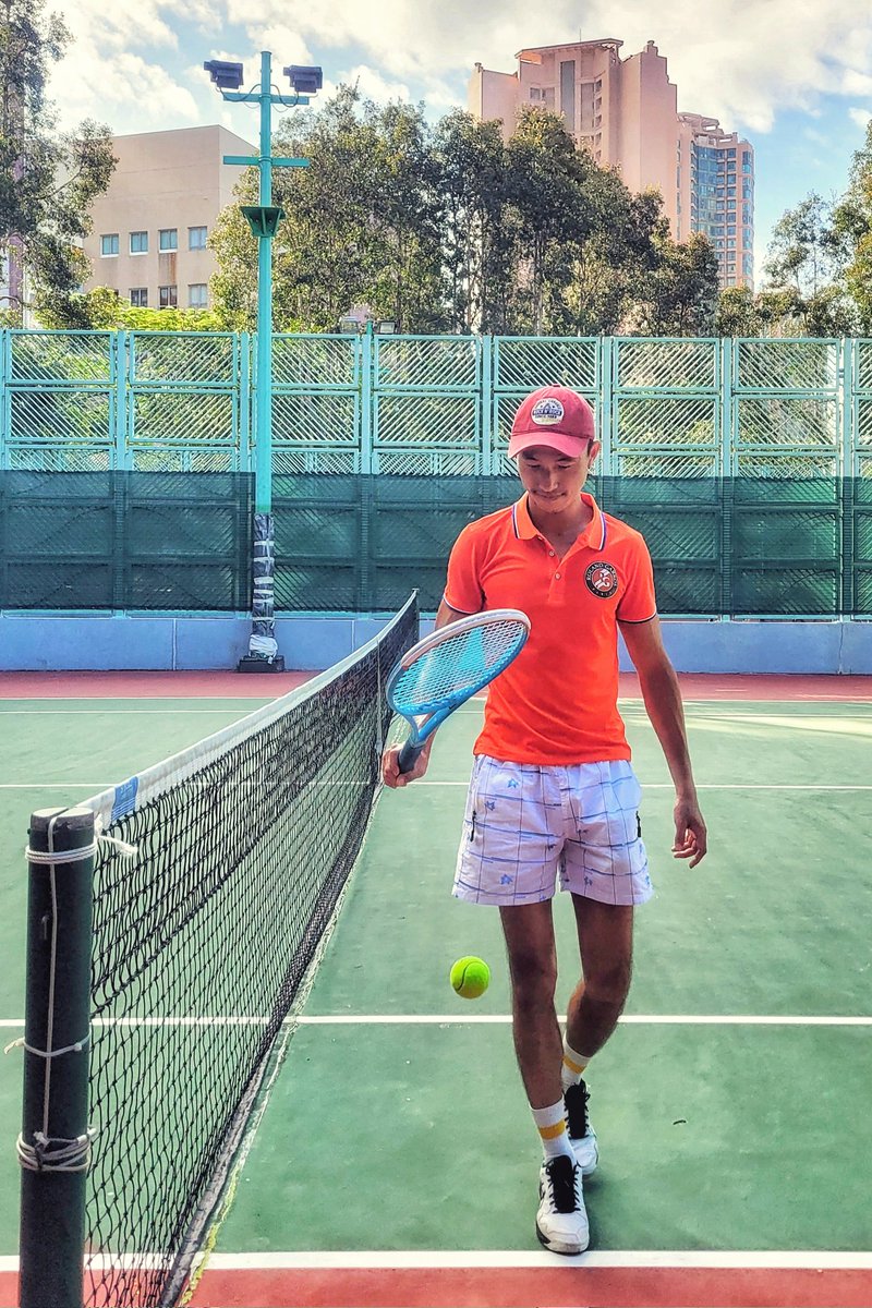 BenniPosenov's tweet photo. 今天天氣還好!
Results of today: 6-3, 4-1
#tbt #latergram #meetoldfriend #ithasbeenawhile #ingoodshape #friendsgathering #gentlemendoubles #mensfight #ootd #startofwinter #tennis #tennisaddict #gamesetmatch #舊球友 #天氣變壞前之對決 #武漢肺炎 #日日運動身體好 https://t.co/k3ZY7RgsGL
