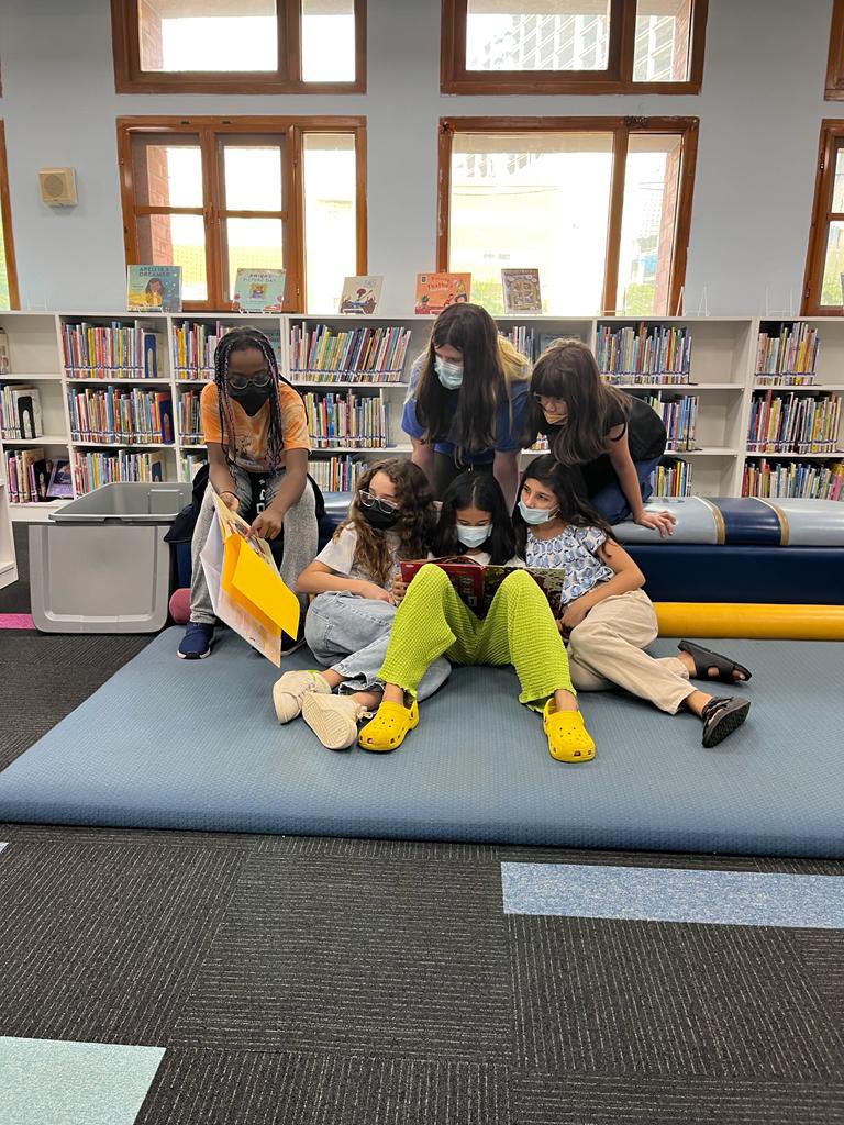 AISChennai's tweet image. Sometimes you just need to drop everything and read! Our #AISCElementarySchool students take a moment to lose themselves in the newest additions to our library shelves! #AISCLearner
