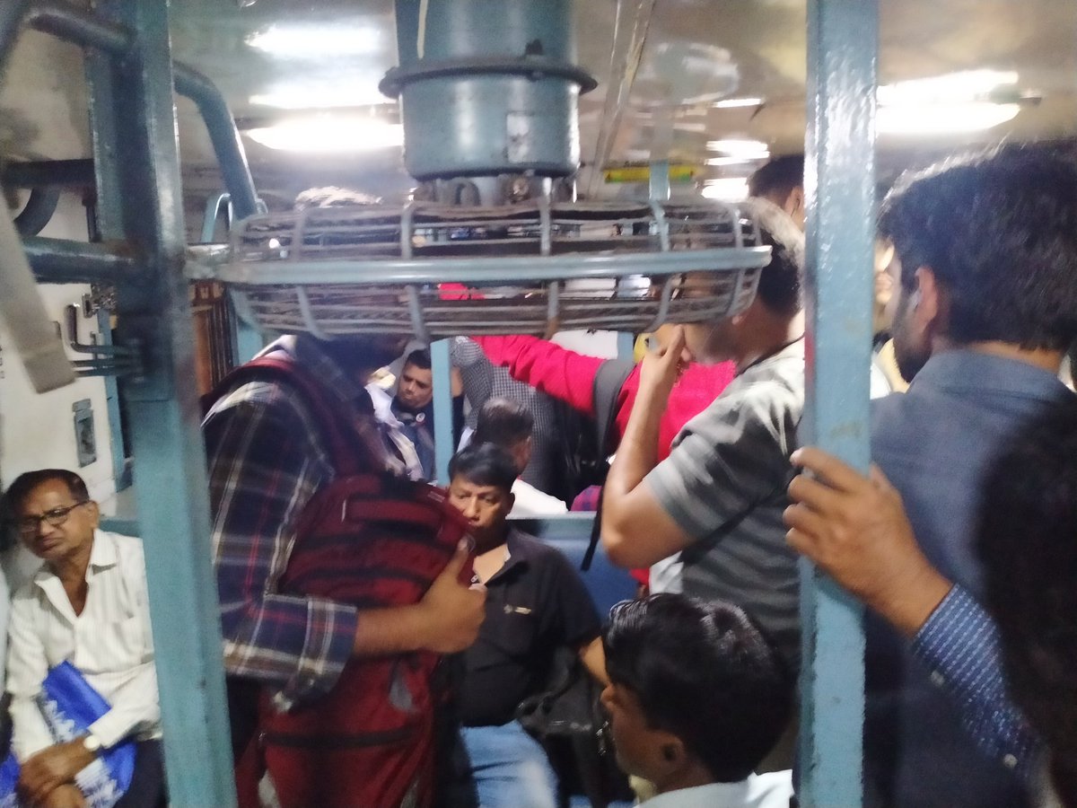 adzod's tweet photo. 59023 MMCT -BL Fast passanger flooded with unauthorised Suburban passanger who are daily traveller getting down at Virar.
Blocking doors , public nuisance and assaulting other passenger is common now a days......
@WesternRly @drmbct @DVPravasi @grpmumbai @rpfwr1 @rajtoday https://t.co/GfgZHaD3r4