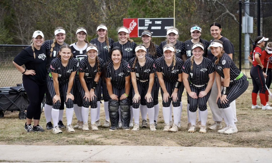 Thankful for my softball family this Thanksgiving:) #thankful #softball