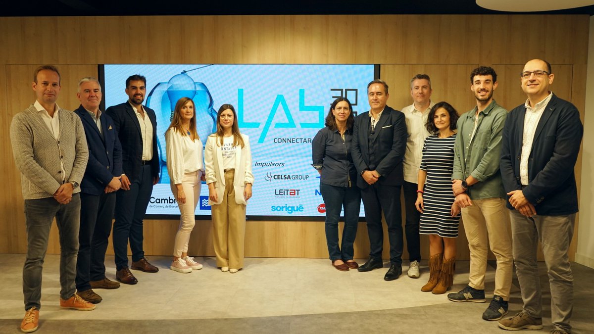 CambraBCN's tweet photo. La #CambraBCN presenta #Lab3040, per impulsar projectes entre agents innovadors del territori.

▶️ Transferència de coneixement entre corporacions, pimes, universitats, centres tecnològics i administracions per fer un ecosistema innovador i competitiu!

✍️ https://t.co/UhpPDr3Mo7 https://t.co/ADbi4UolYw