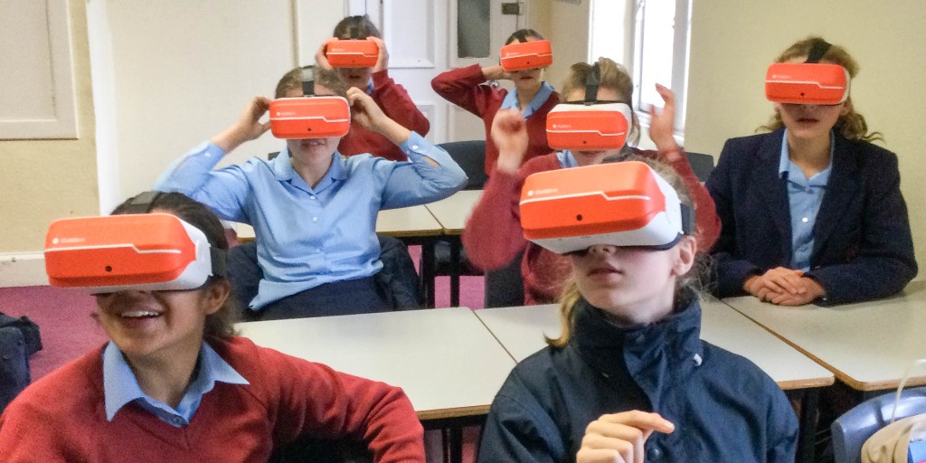 stgeorgesedin's tweet image. Mass excitement in Geography as our Lower School took a virtual trip to Qatar yesterday! 😀 Read more ow.ly/n3o950LN18z #VR #TheFutureOfLearning @stgeonline