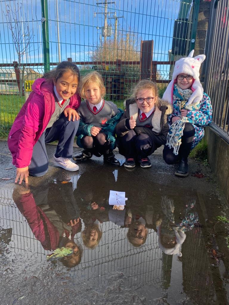 We made a little boat! 🤩