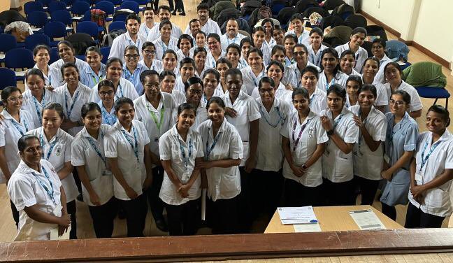 Celebrating UHL’s 1000th OSCE candidate and the graduation of the September cohort. Well done everyone ⭐️👏 🎉  <a href="/Leic_hospital/">Leicester's Hospitals</a> <a href="/eleanor_meldrum/">Eleanor Meldrum</a>