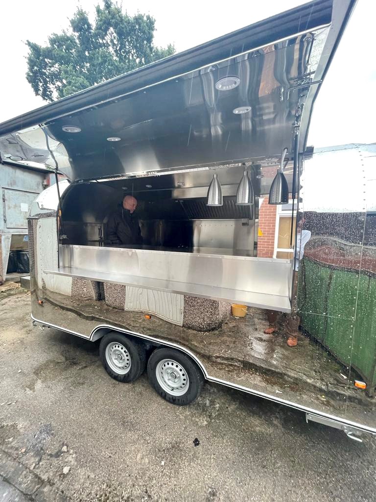 Incoming... Our Award-Winning Catering Team have been working in partnership with the fantastic Capital Team, to plan the new Coffee Pod venture ☕️
This will give staff, patients and visitors more choice and take pressure of the already busy retail outlets 🤩<a href="/StockportNHS/">Stockport NHS FT</a> #coffee