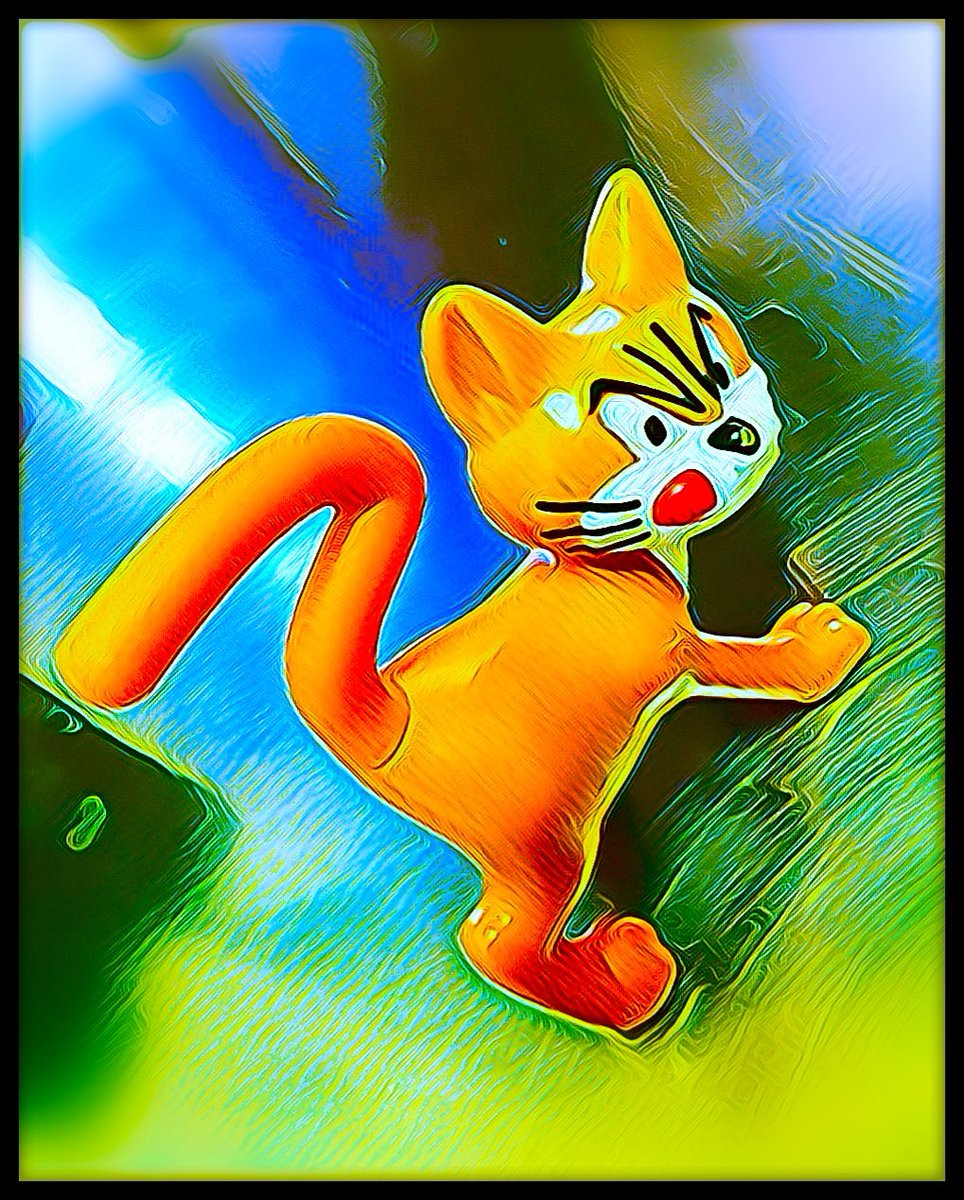 Corinnecoco tweet media