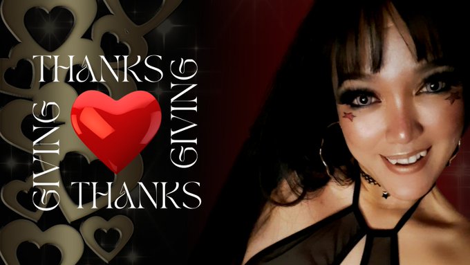 HAPPY THANKSGIVING! Hope you all enjoy Thanksgiving and having a really great holiday! Keep and eye open