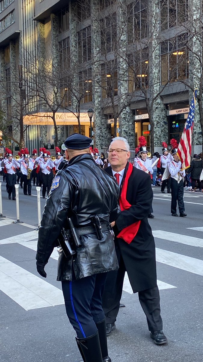 Jennifer Roth tweet media