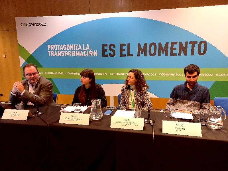 En la sesión de #ComunicaciónAmbiental en #CONAMA2022 no podía falta <a href="/mariagfuente/">María García Fuente</a> presidenta de <a href="/APIA_es/">APIA</a> representando a la #GenteAPIA