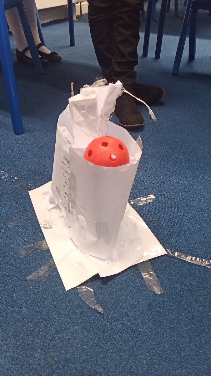 MissAliSPS's tweet photo. Part 3. Some groups opted for a different shaped structure and were pleasantly surprised when they were able to hold a ball. The class worked very well in their groups and wrote great investigative write ups. @SummerswoodPS https://t.co/flVnN4lkb9