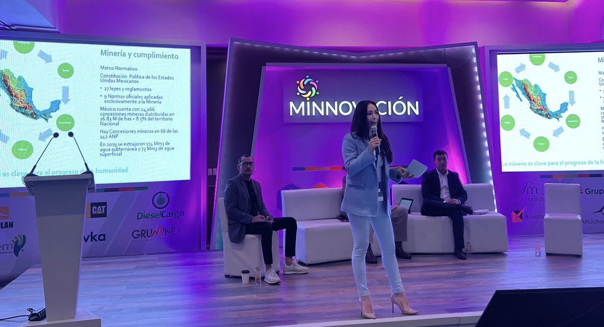 ClusterDeSonora's tweet photo. 🟣Agradecemos la participación de Rocío Salinas (@RocioSalinasgo2) , Fernando Alanís (@falaniso), Rafael de la Torre y José Tovar (@JoseaTovarb) por compartirnos sus experiencias y reflexiones en el panel “Minería y Desempeño Socio-ambiental”. #Minnovación2022 https://t.co/jbMi5YKabs