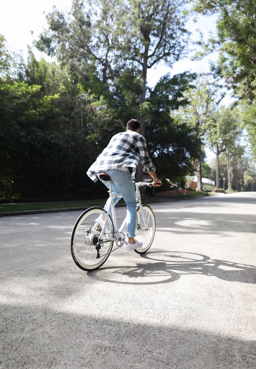 Happy Thanksgiving! #ShareStoryBikes 🚲 ⚡️