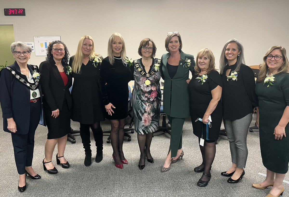 It’s inauguration night! Meet the nine ladies on regional council. Great to be in the company of these great people! #womenwholead #WomenInPolitics <a href="/SandraLEaston/">Sandra Easton, UE, MPA</a> @haleybatemanstc <a href="/LauraIp4Region/">Laura Ip (she/her)</a> <a href="/JoyceMorocco/">Joyce Morocco</a> <a href="/CGanann/">Cheryl Ganann</a>