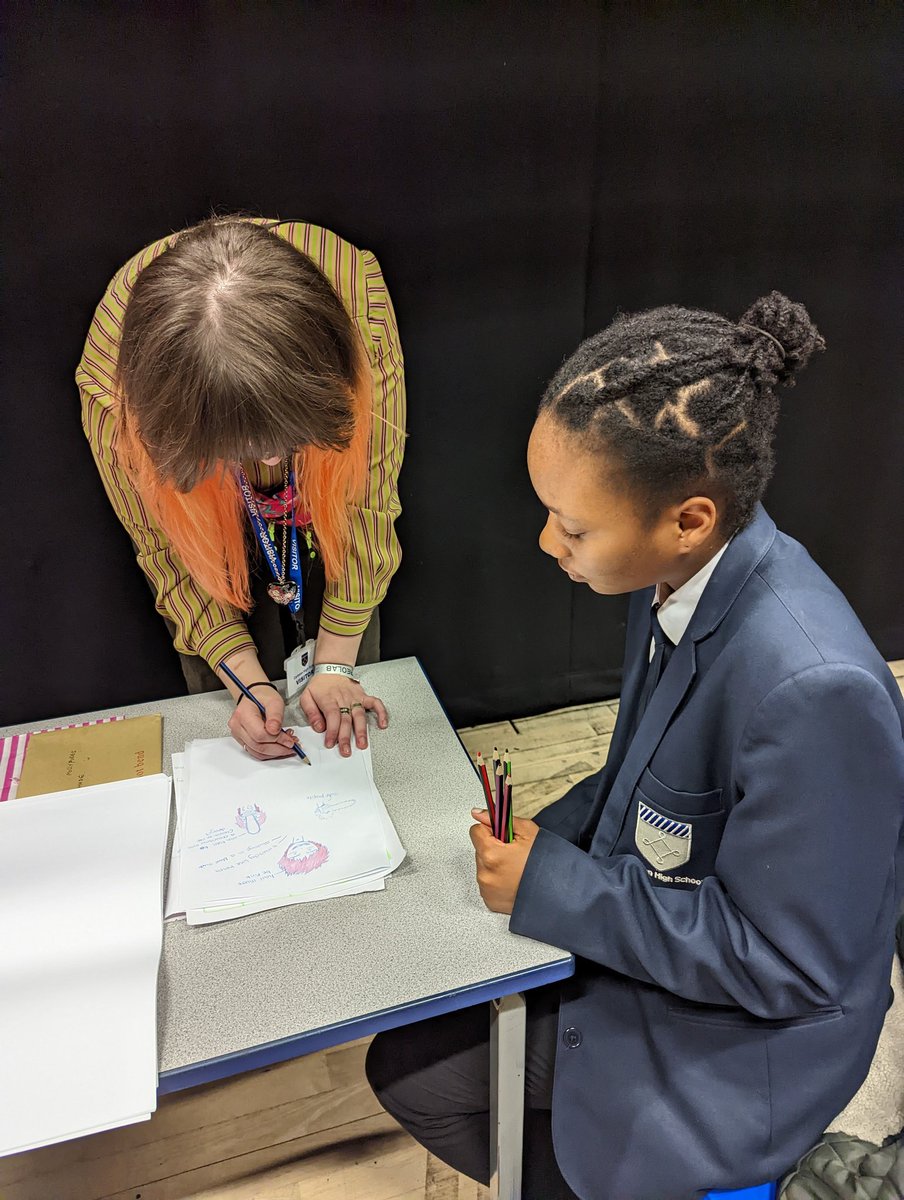 Epic first session with @MollyPukes and the #SpeakUp peeps at Carleton High. 
Developing characters from story into visual creations 💫
#NTSpeakUp @NT_Schools @trwakefield 🗣️📢