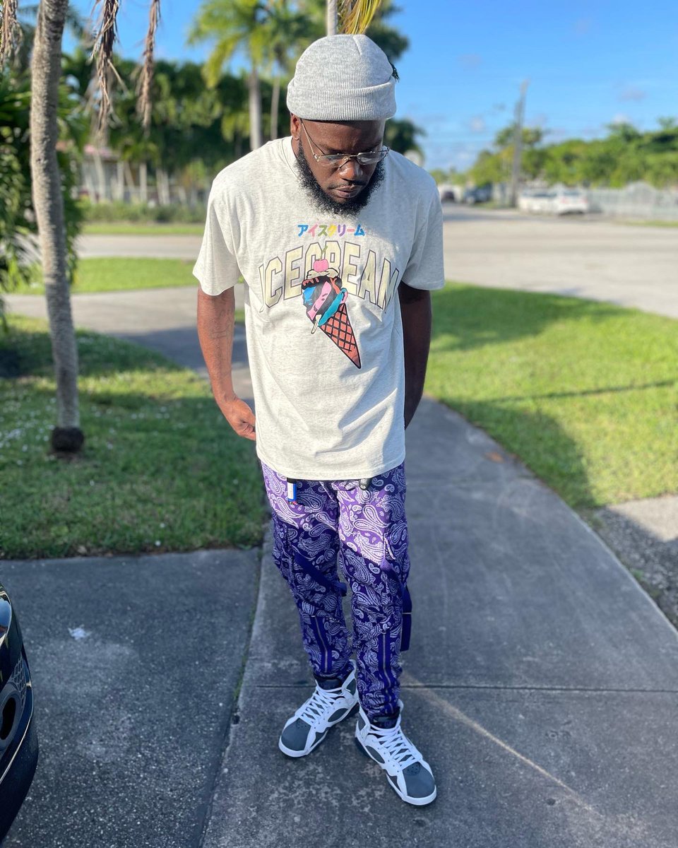 youngprince221's tweet photo. The coolest to do it!!happy thanksgiving 🦃 https://t.co/4GxEcwpo1o