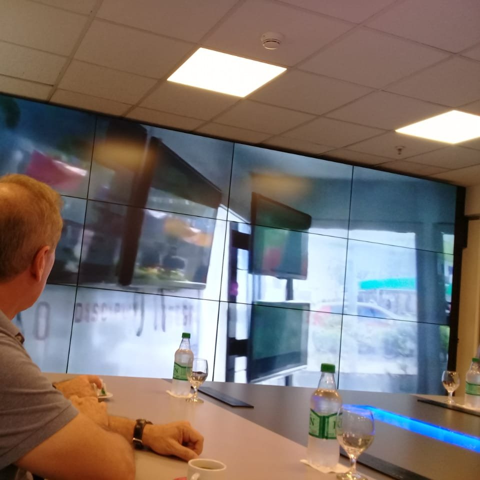 ProQuilmes1's tweet image. Nuestro equipo de Seguridad Ciudadana visitó el Centro de Monitoreo de CABA para concer las mejores prácticas sobre el tema y aplicarlas en Quilmes cuando seamos gobierno.
@proargentina