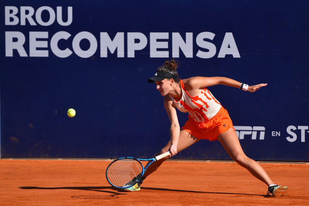MontevideoOpen's tweet photo. Clara #Burel 🇫🇷 se impuso 3-6 6-3 6-3 y avanzó a 4tos. de final https://t.co/gHpKH0ZHBQ