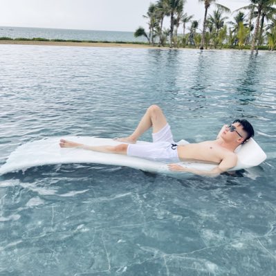 phong lê tweet media