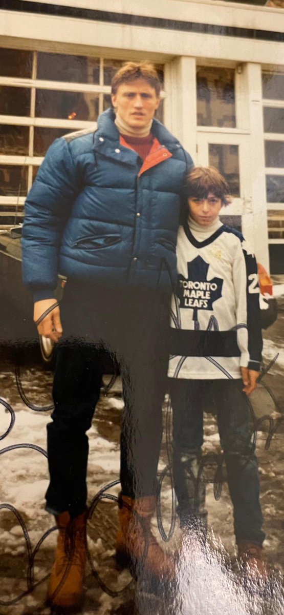 AndrewFairbair2's tweet photo. I took this pic of Borje Salming with my friend in the late 70’s. RIP Mr. Salming🙏🏽 https://t.co/IIQzYs1JaB