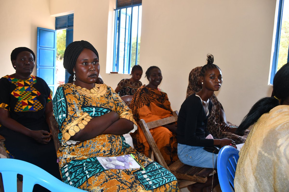 GraceJohnKenyi's tweet photo. Last week @CCscov has be facilitating series of discussion sessions in Wau with #women,#youth &amp; Chiefs on women's participation in decision making processes. @CCscov We are Rethinking and Redefining women's participation in decision-making during and after Humanitarian situations https://t.co/bmWHw7h84s
