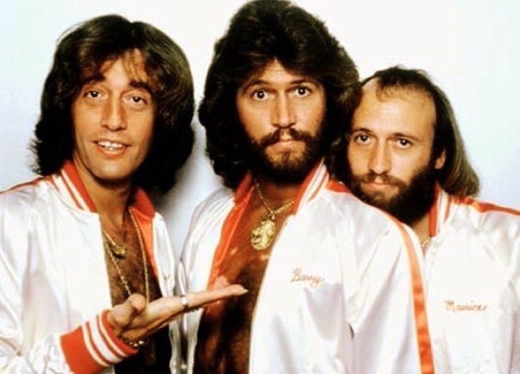 MusicManJ70's tweet photo. Happy ThanksGibbing everyone! I’m thankful for the Twitter Music Community!!! #twittermusiccommunity https://t.co/d5vmiznJ7a