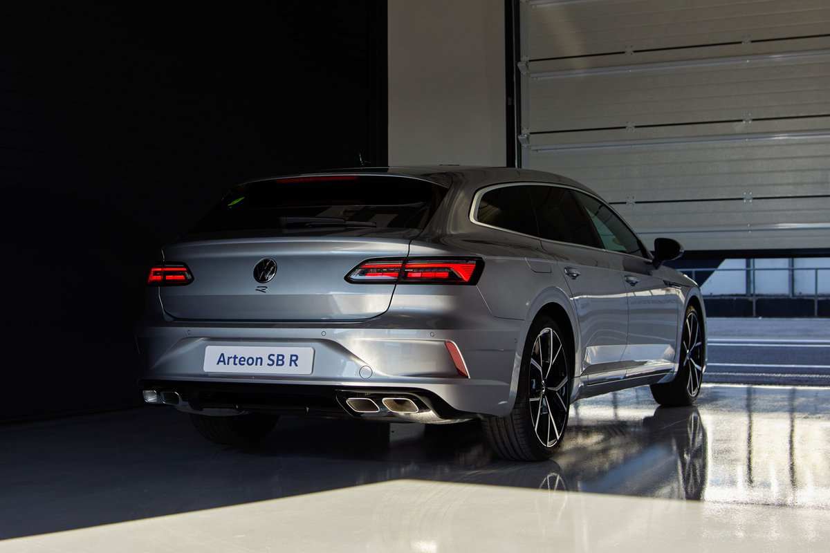 VW_AldautoMotor's tweet photo. Con este Arteon SoBRan las palabras 🔥

#arteon #volkswagen #vwlove #vw #passatb8 #passatrline #volkswagenarteon #vwlovers #vwpassatb8 #arteonrline #passatclub #vwgolf #passat #luxurylife #volkswagenim #volkswagen_de #4motion #rline #volkswagenpassat #vwbuddies https://t.co/5szTA0VLbo