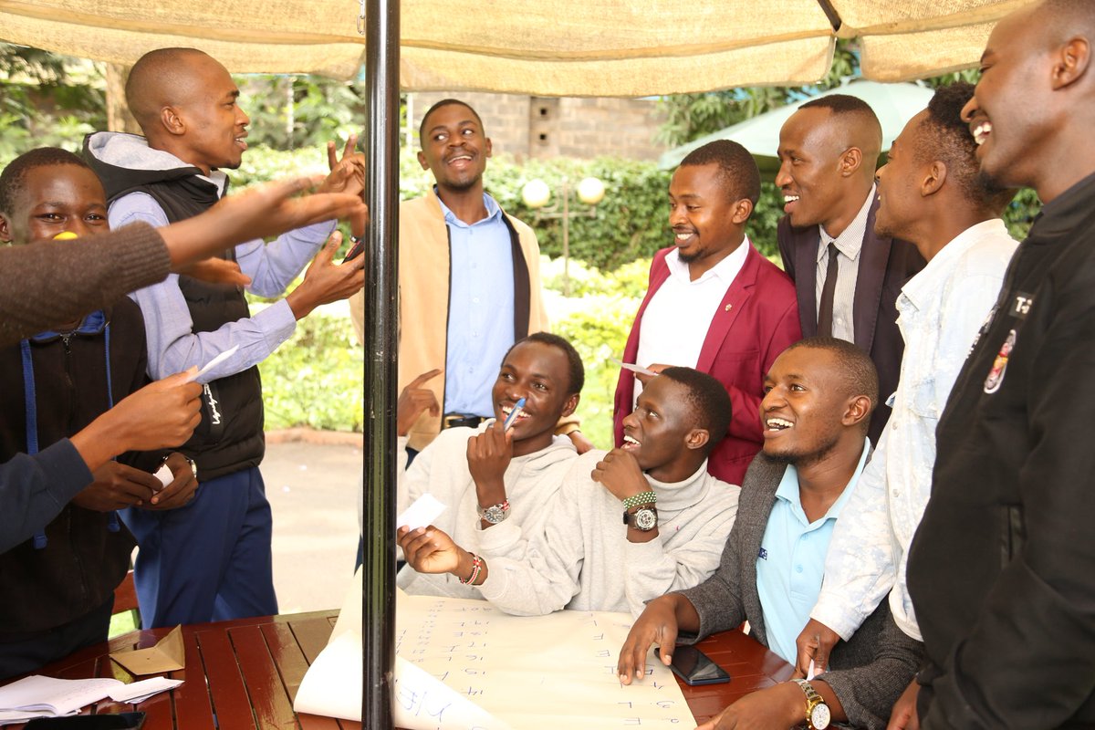UcspakOfficial's tweet photo. Students making their contributions in day 3/5 of the Jisort Youth Economic Empowerment Program capacity building workshop.
#ComradesInvest
@KEPSA_KENYA
@YouthFund_Ke
@DiakoniaKenya
@WanafunziFund 
@Educationforli3 https://t.co/RBdGlPTiso