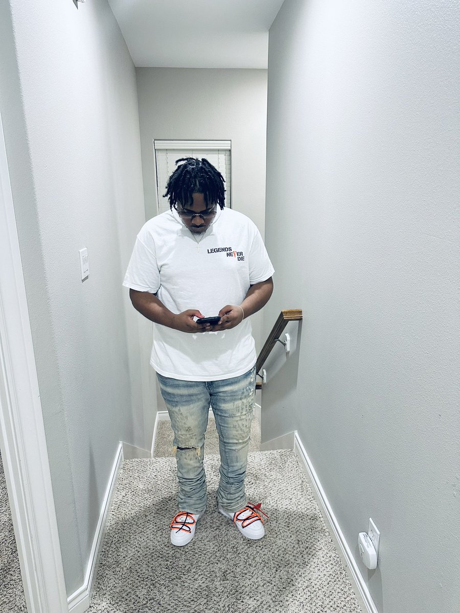 Runituprelll's tweet photo. Took the hard route I ain’t have no one to lean on❗️RiP Big Tony https://t.co/V0hjeFFjLJ