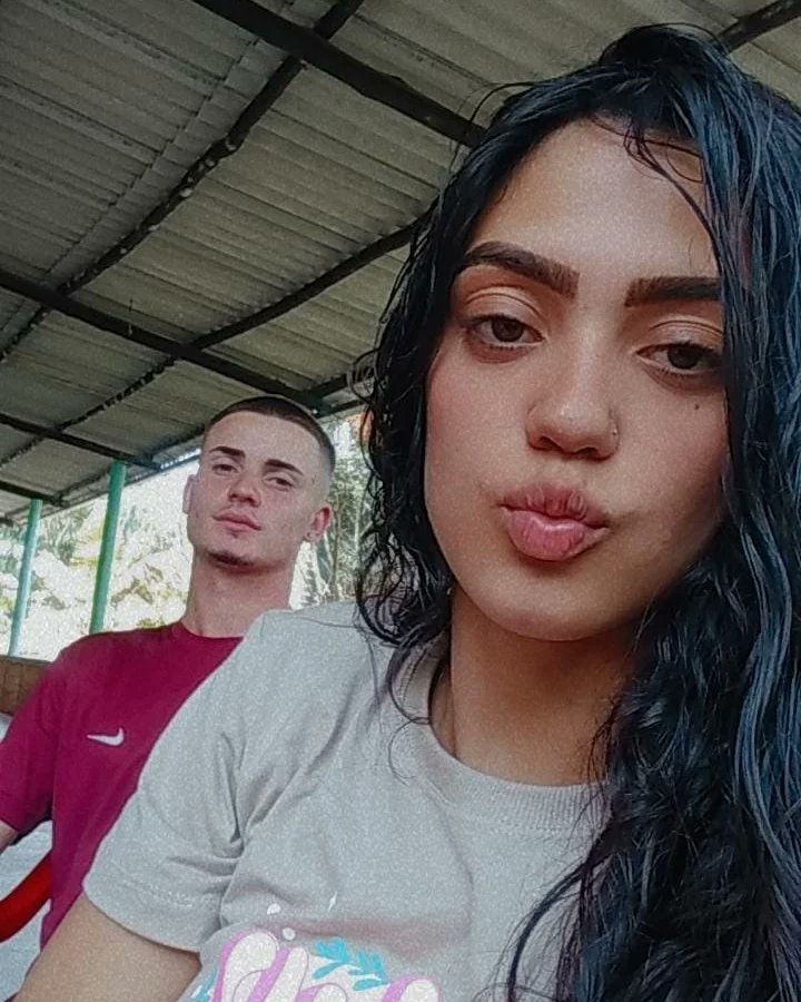 CaRoLiNa_0100's tweet photo. meu amozao meu branquinho https://t.co/xBuvyOvCDy