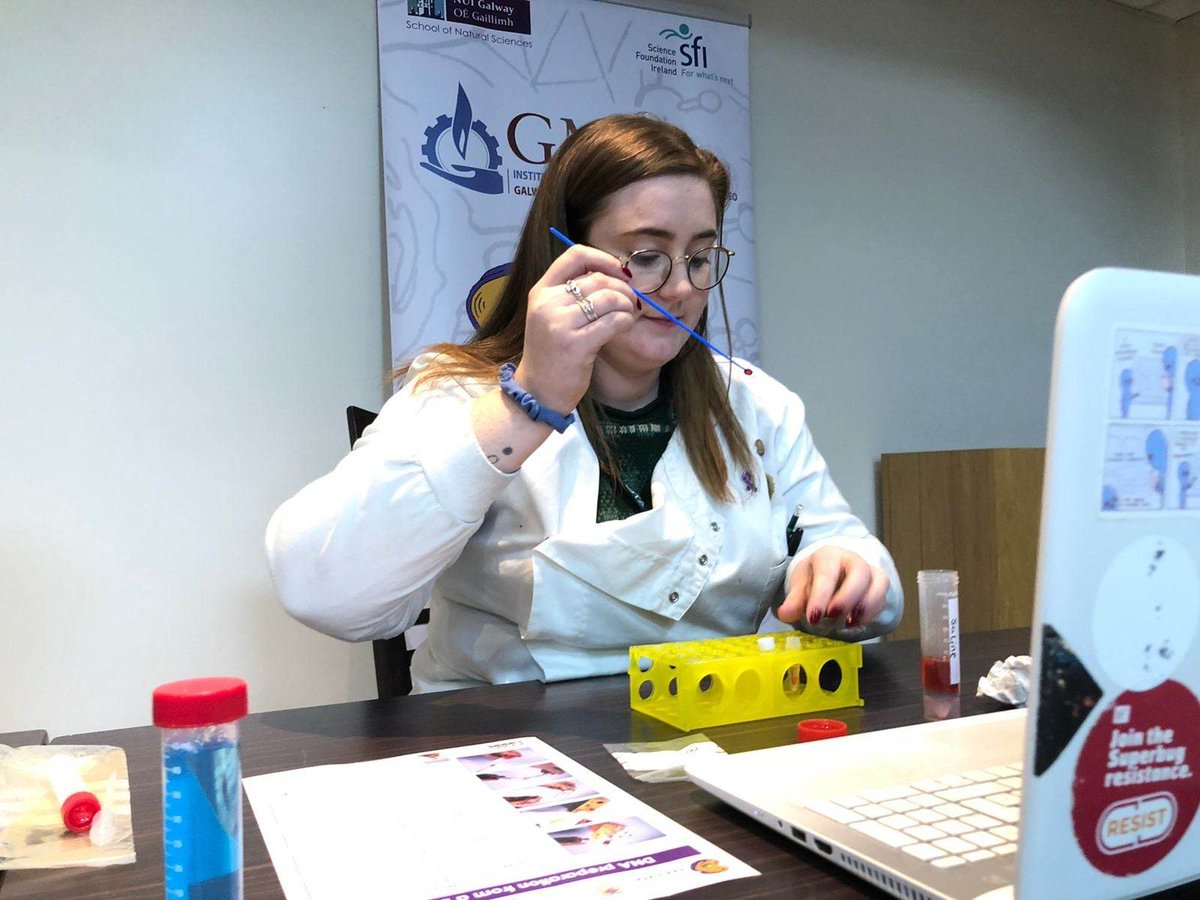 Cell EXPLORERS (@cellexplorers) on Twitter photo Some great action shots of <a href="/ATU_GalwayCity/">ATU Galway City</a> explainers Hannah, Ryan and Áine demonstrating #FantasticDNAInABox visits to Galway schools for #ScienceWeek22 & #GSTF22!
Hannah, Ryan & Áine are also CE interns. You can read more about them and their team at cellexplorers.com/ce-gmit Some great action shots of <a href="/ATU_GalwayCity/">ATU Galway City</a> explainers Hannah, Ryan and Áine demonstrating #FantasticDNAInABox visits to Galway schools for #ScienceWeek22 & #GSTF22!
Hannah, Ryan & Áine are also CE interns. You can read more about them and their team at cellexplorers.com/ce-gmit