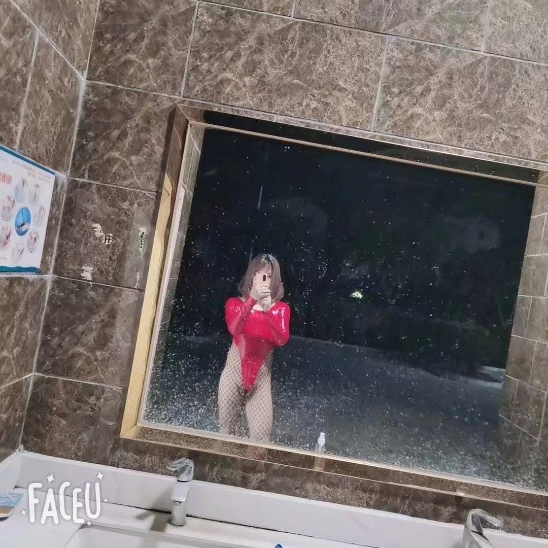 biao_pi's tweet photo. #女装子 #crossdress #变装 #女装娘 #伪娘 #变装cd #丝袜 #女装大佬 #女王 #美腿 #高跟 #伪街 #CD #CrossDresser #男の娘 https://t.co/lyCE1wBU01