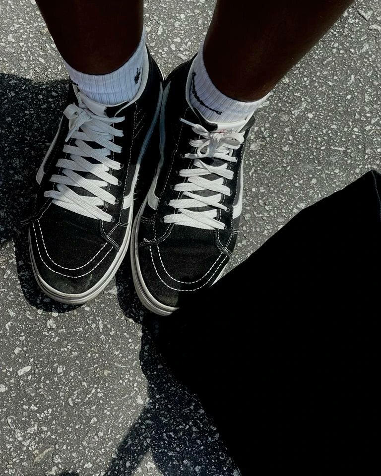 Presh_Jamess's tweet photo. 😊😊😊😊

#ฟุตบอลโลก2022 #thiccsgiving #thickblackgirls #mini #sun #SchoolStreets https://t.co/OzvHbfQsvo