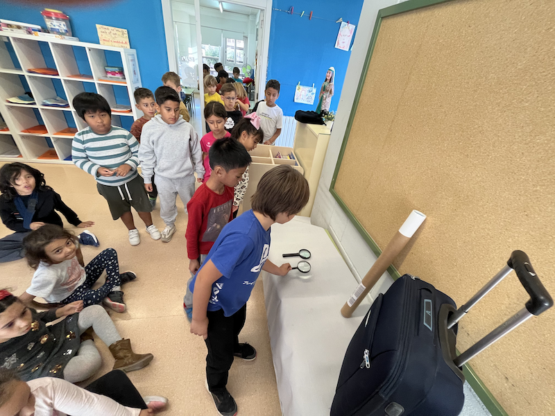 EscolaSaavedra's tweet photo. Els nens i les nenes de segon comencen el Projecte Món 🗺🌏https://t.co/YWwofKgzPM https://t.co/9foMKavhim
