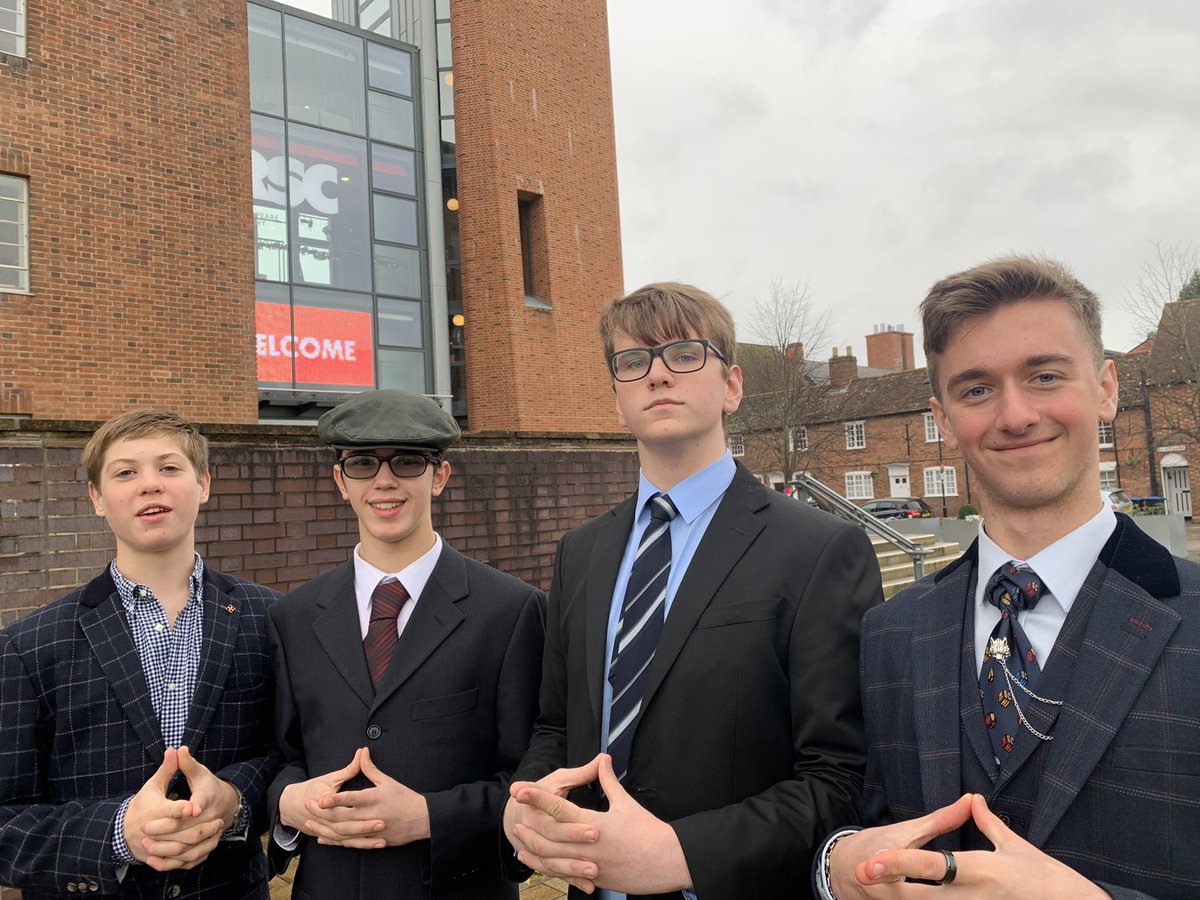 MSMCollegeEng's tweet photo. Syntax boys suited and booted for A Christmas  Carol 🎄🎭 @TheRSC https://t.co/ZWP6Tu9DgB