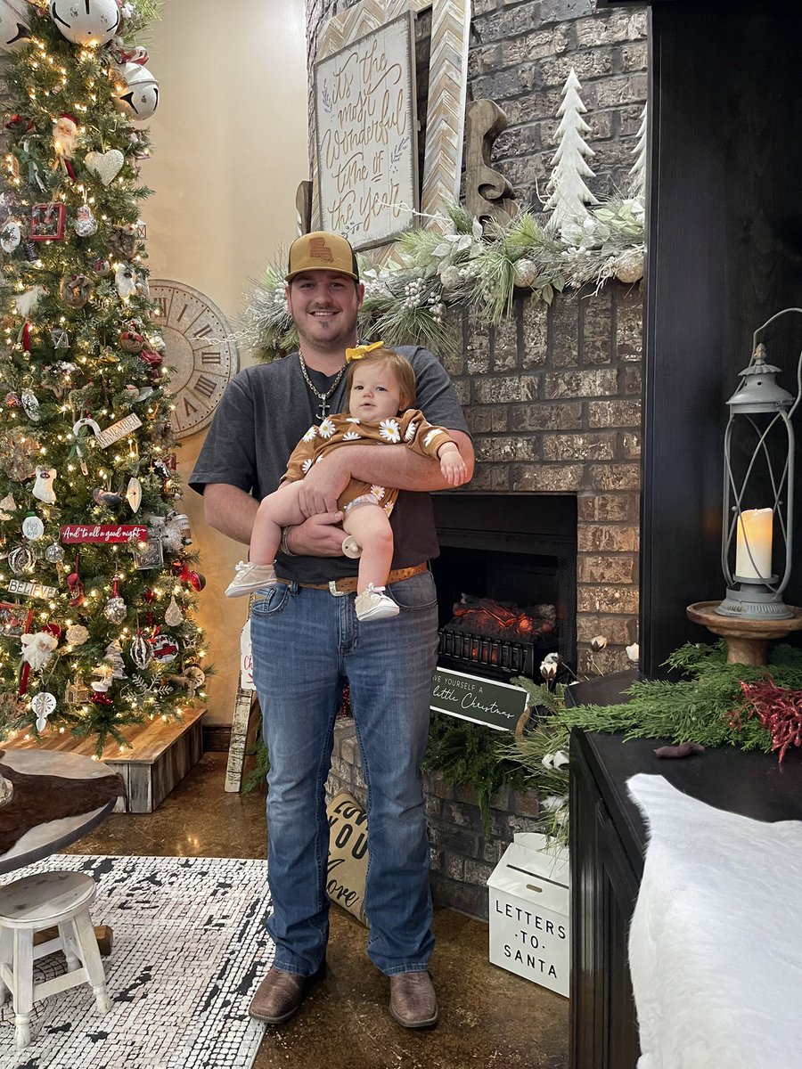 Just_Gage2's tweet photo. my lil turkey on turkey day! https://t.co/6Tsjpdswt3