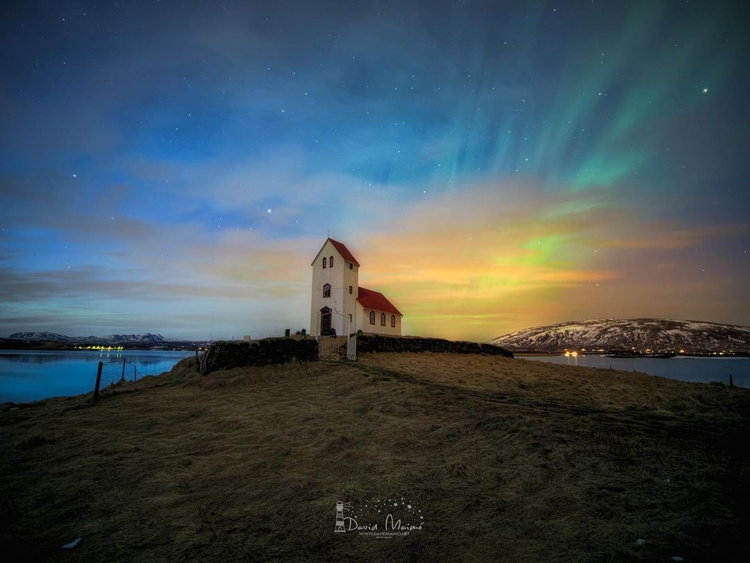 VanguardPhotoES's tweet photo. ¡Cuéntanos tu anécdota más reciente buscando localizaciones! 👀 Te leemos.
Fotografía de @dmaimo
#vanguardpro #islandia #auroraboreal #iceland #aurora #nothernlights #ig_iceland #longexposure #landscape https://t.co/sUkn2HEemO