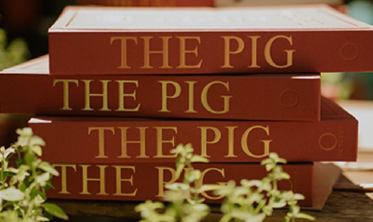 The perfect pressie for PIG aficionados - THE PIG books! 

Both books celebrate the counties we call home with plenty of PIG recipes, gardening tips, and chats with the exceptional cast of characters that make up the PIG family!

To order, click here: ow.ly/lMxu50LFZT7