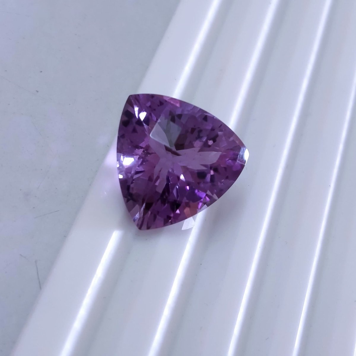 krishna_gems's tweet photo. Excited to share the latest addition to my #etsyshop: Trillion Checker Cut Natural Amethyst AAA Quality 1 Piece #Amethysttrillion #LooseGemstones #trilliongemstone #fancycut #giftforher #purple #anniversary #christmas #trillion #amethyst #amethysttrillion https://t.co/NFDEoQCpJf https://t.co/H8bGnLqLwZ