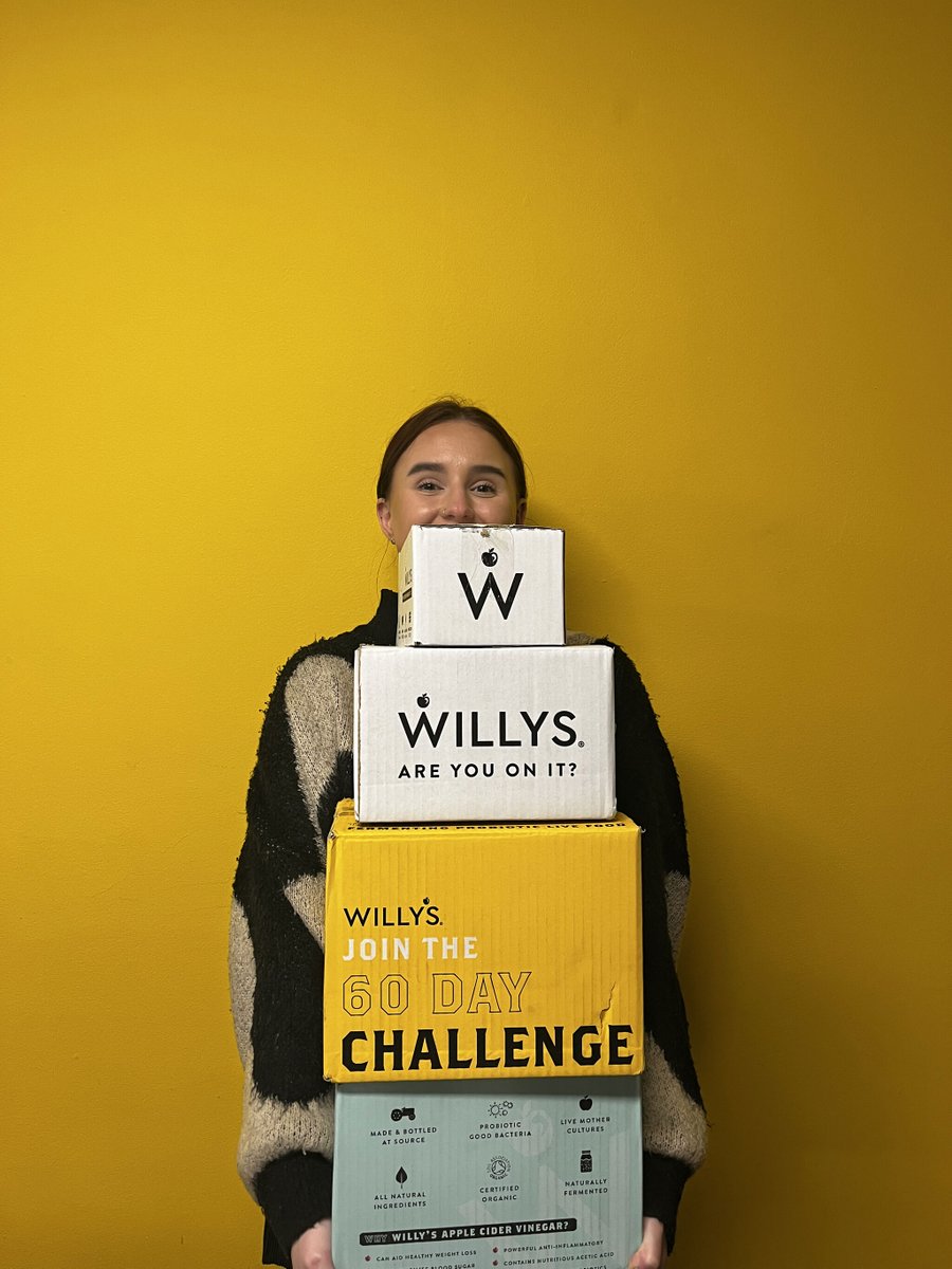 StudioNewwave's tweet photo. We 💖it when clients send us goodies! Especially when it gives us that feel good factor!🙌

This week, we’ve been lucky enough to sample some @willysacv Apple Cider Vinegar.

Getting our daily dose of Willy’s ACV is quickly becoming a must for the Newwave team 🍏

Thanks Willy’s! https://t.co/ERHFMukozB
