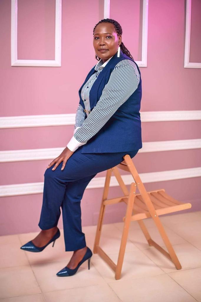 DSquareKe's tweet photo. Congratulations Sarah Siwa on your Graduation and thanks for trusting us. 🙏 https://t.co/TXRit5Pt6p