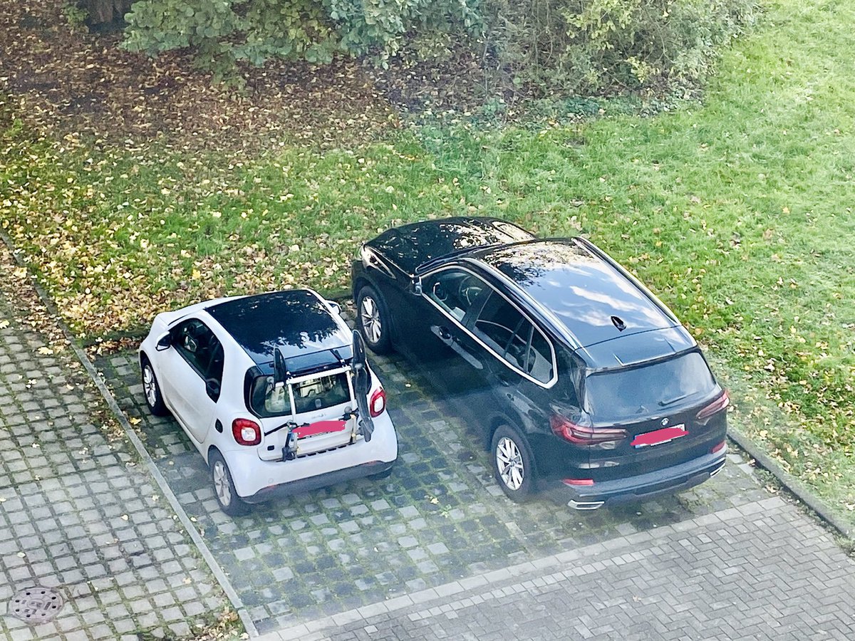 Fällt was auf? #Verkehrswende #SUVssindMist