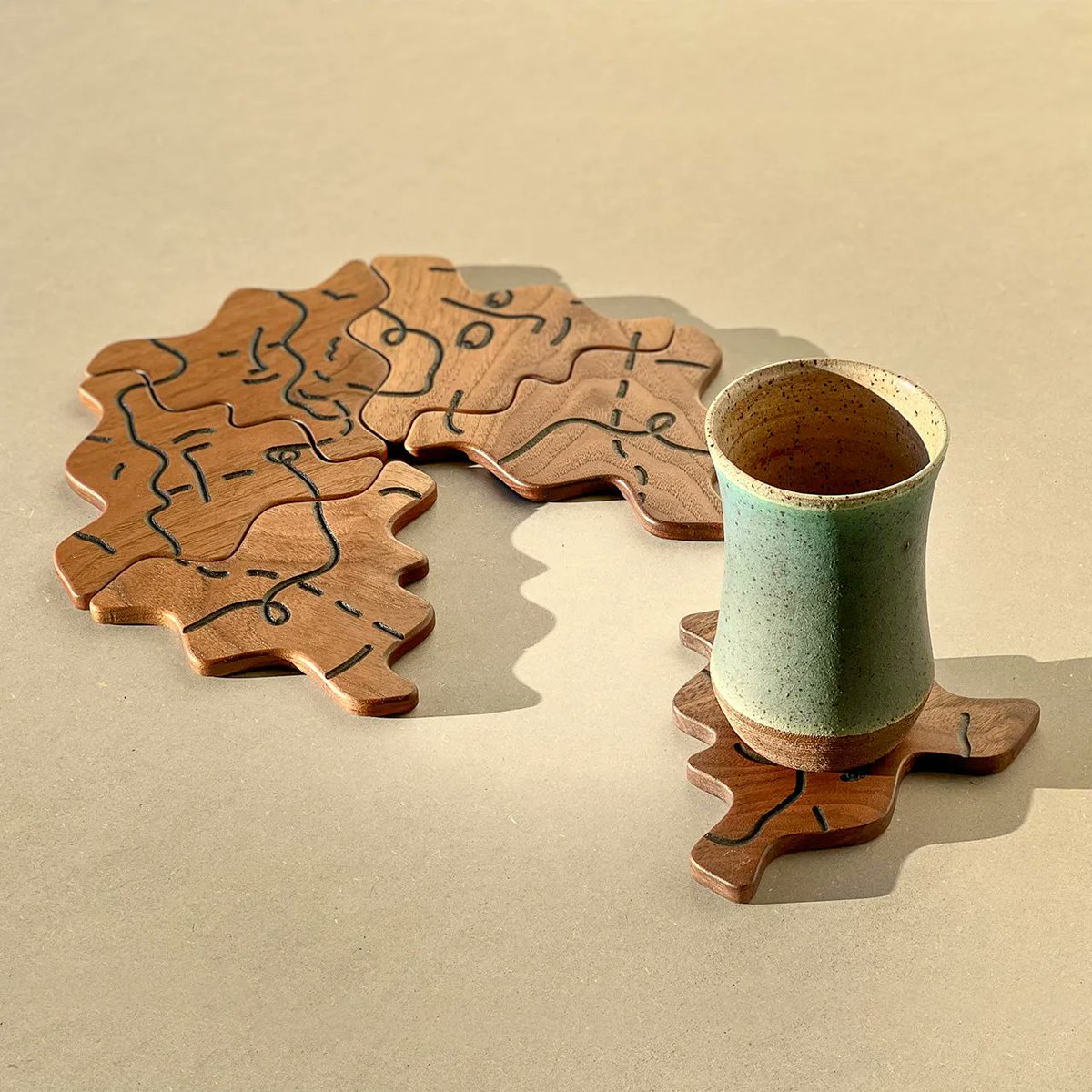 DesignApplause's tweet photo. Coasters - Shantell Martin limited-edition – Hoek Home: Furniture, Simplified. https://t.co/7vDgPWIucP from @hoek_home https://t.co/98j9jhose9