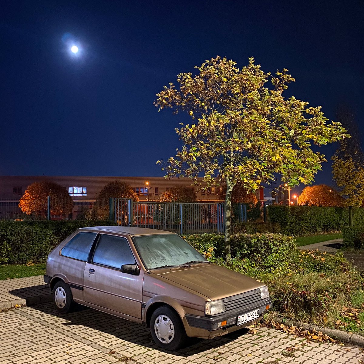#NightSpottingWeek 
Nissan Micra (K10, 1985) spotted in Budapest.
#NissanMicra #Micra 
<a href="/GeorgeCochrane1/">George Cochrane</a> <a href="/addict_car/">Car Brochure Addict</a>