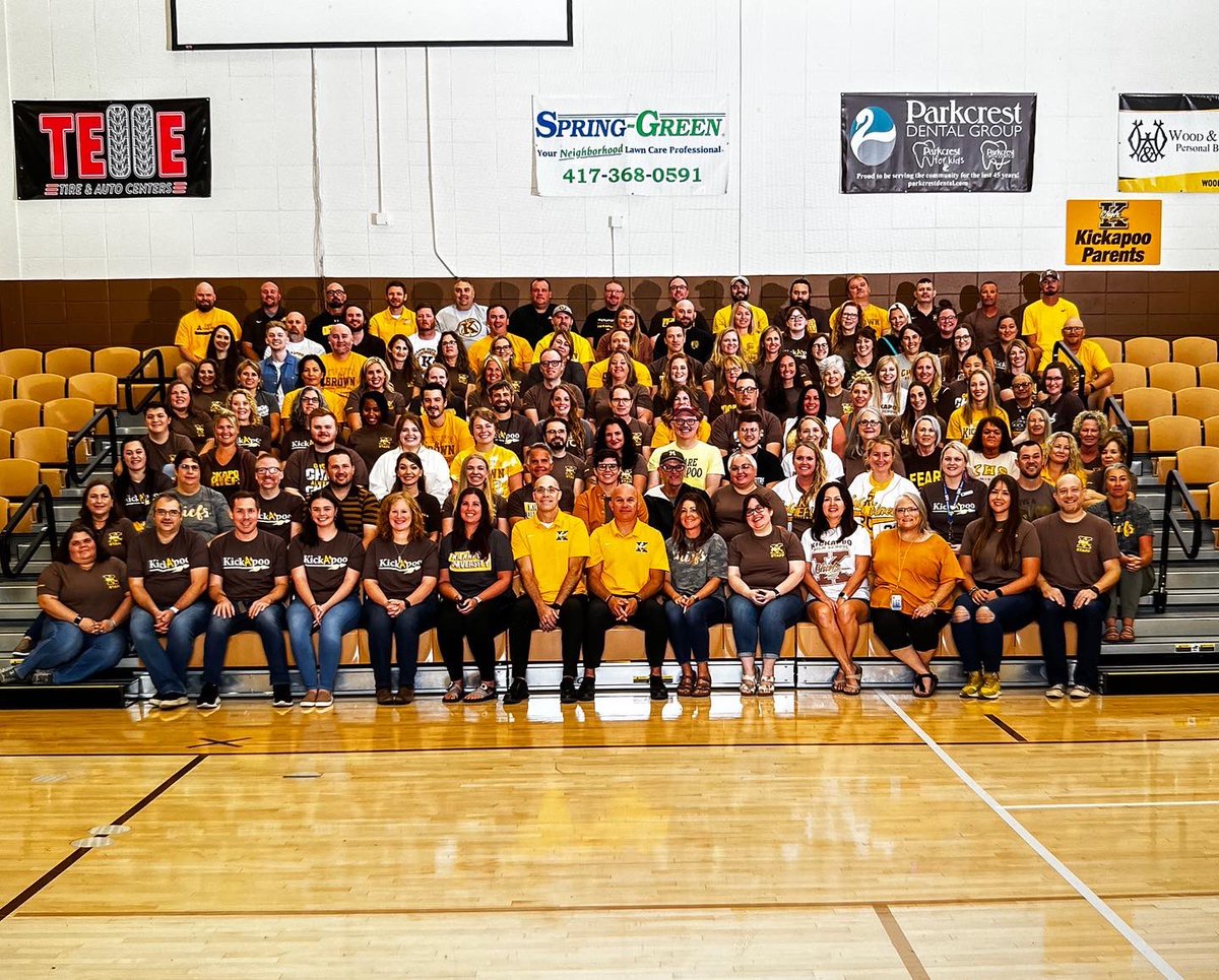 KickapooChiefs's tweet photo. Happy Thanksgiving Kickapoo families! https://t.co/0dLHb1gc1V